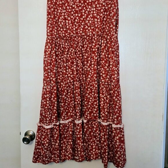 Cute red floral midi dress with tiers and ruffle Size XL - Picture 5 of 6